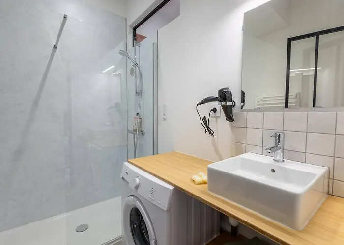 La - Louez L'un De Nos 4 Prives ! * 绍莱